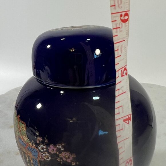 Vtg Japanese Cobalt Blue Porcelain Ginger Jar Vase Lid HandPainted Floral Design - Picture 7 of 8